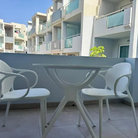 Pool & Terrace Sun Near The Center Apartamento